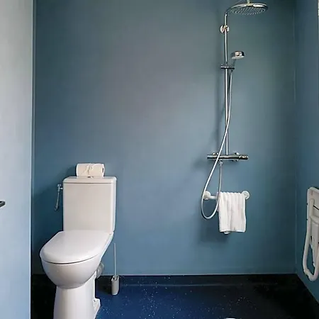 Le Lieu Hotel 2*