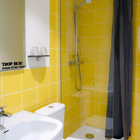 Le Lieu Hotel 2*